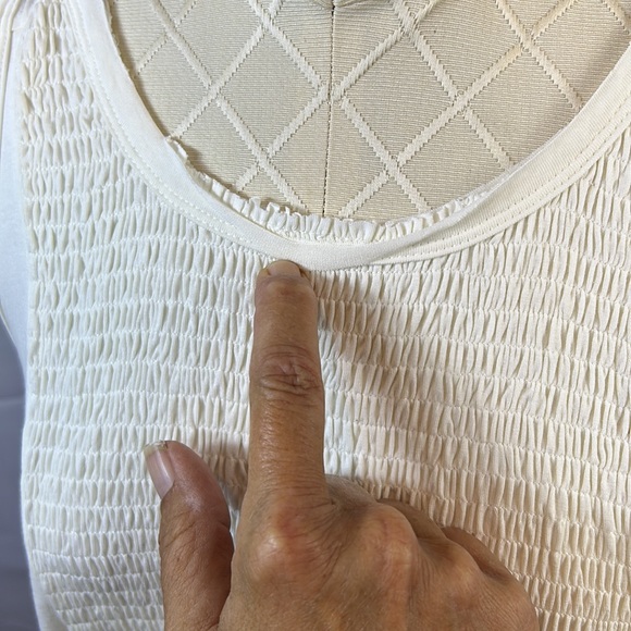 Emmer & Oat White Sleeveless Tunic Lace Back Top Size Small Excellent Condition - Picture 6 of 11